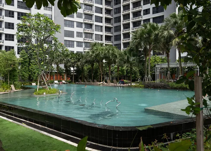 Luxury Skyline Suite By Psm